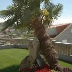 Liñares Hotel