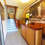Liñares Hotel *