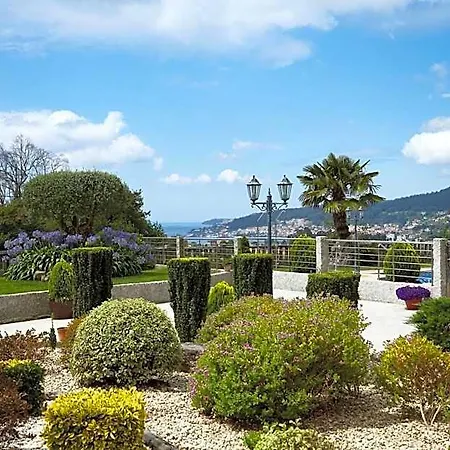 Linares فندق بويو