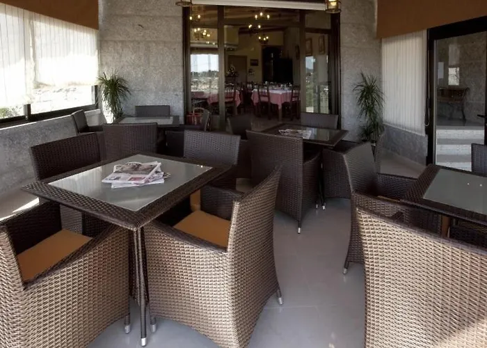 Otel Linares Poio